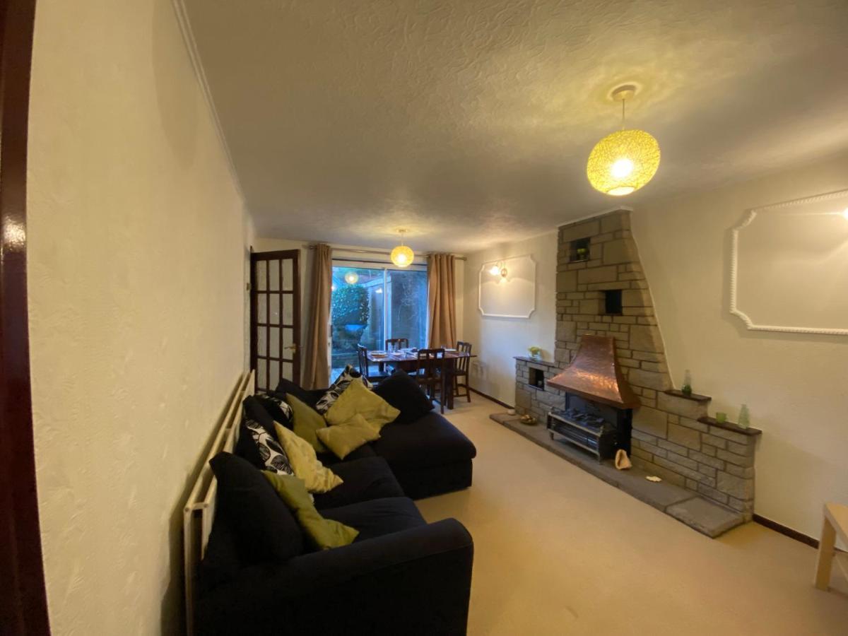Serene 4br In Harborne Close To Qe Hospital, Harborne Centre *